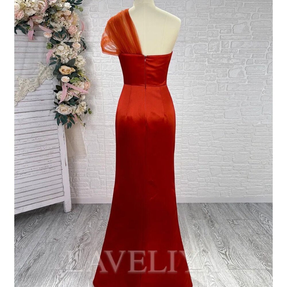 Sheath One-Shoulder Pleated Floor-Lenght Satin Bridesmaid Dress